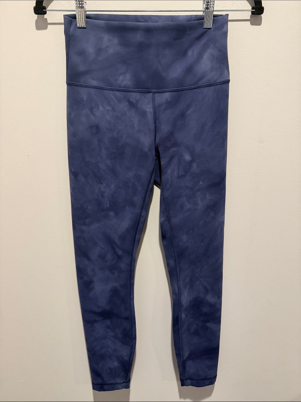 Lululemon Wunder Train HR Tight 25” Size 6